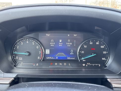 Used 2024 Ford Explorer Limited image 25