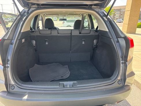 Certified 2022 Honda HR-V LX image 17