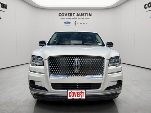 Used 2022 Lincoln Navigator L Reserve AWD/4WD image 8