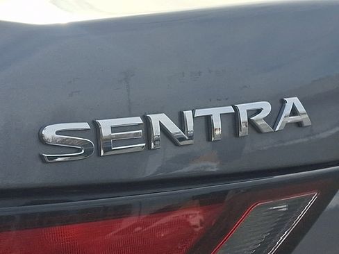 Used 2020 Nissan Sentra SV image 32