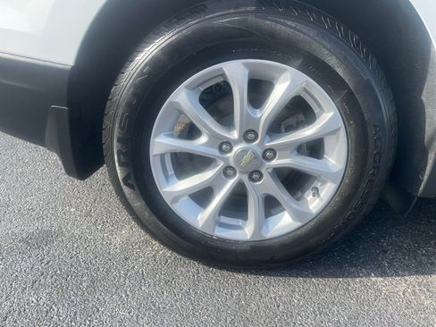 Used 2018 Chevrolet Equinox LT image 9