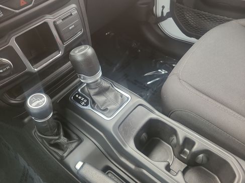 Used 2022 Jeep Wrangler Unlimited Sport AWD/4WD image 20