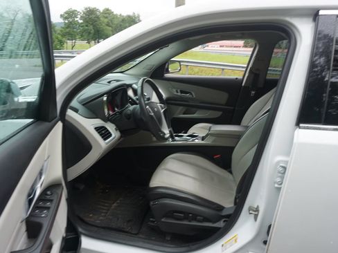 Used 2015 GMC Terrain SLT FWD image 2