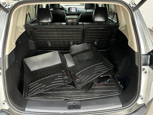 Used 2021 Nissan Rogue SV w/ Premium Package image 19