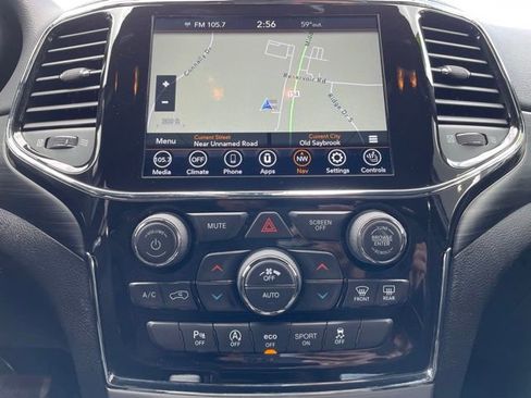 Used 2022 Jeep Grand Cherokee Laredo E w/ Security & Convenience Group AWD/4WD image 20