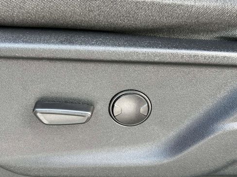 Used 2023 Ford F150 XLT image 25