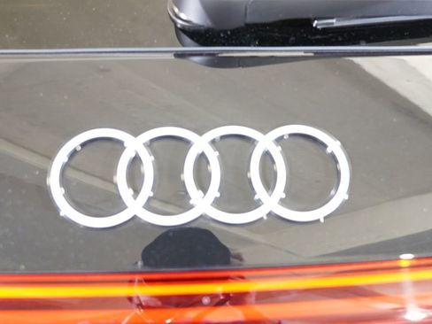 Used 2025 Audi Q5 Premium Plus w/ Premium Plus image 27