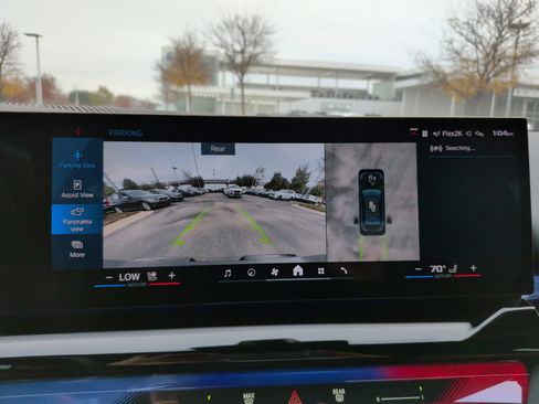 Used 2026 BMW M5 w/ Executive Package image 25