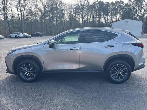 Used 2024 Lexus NX 250 FWD w/ Premium Package image 8
