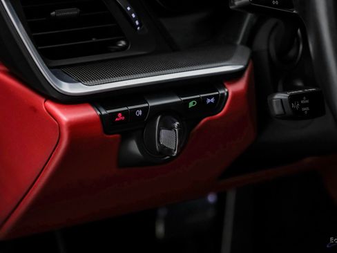 Used 2021 Porsche 911 Turbo image 74