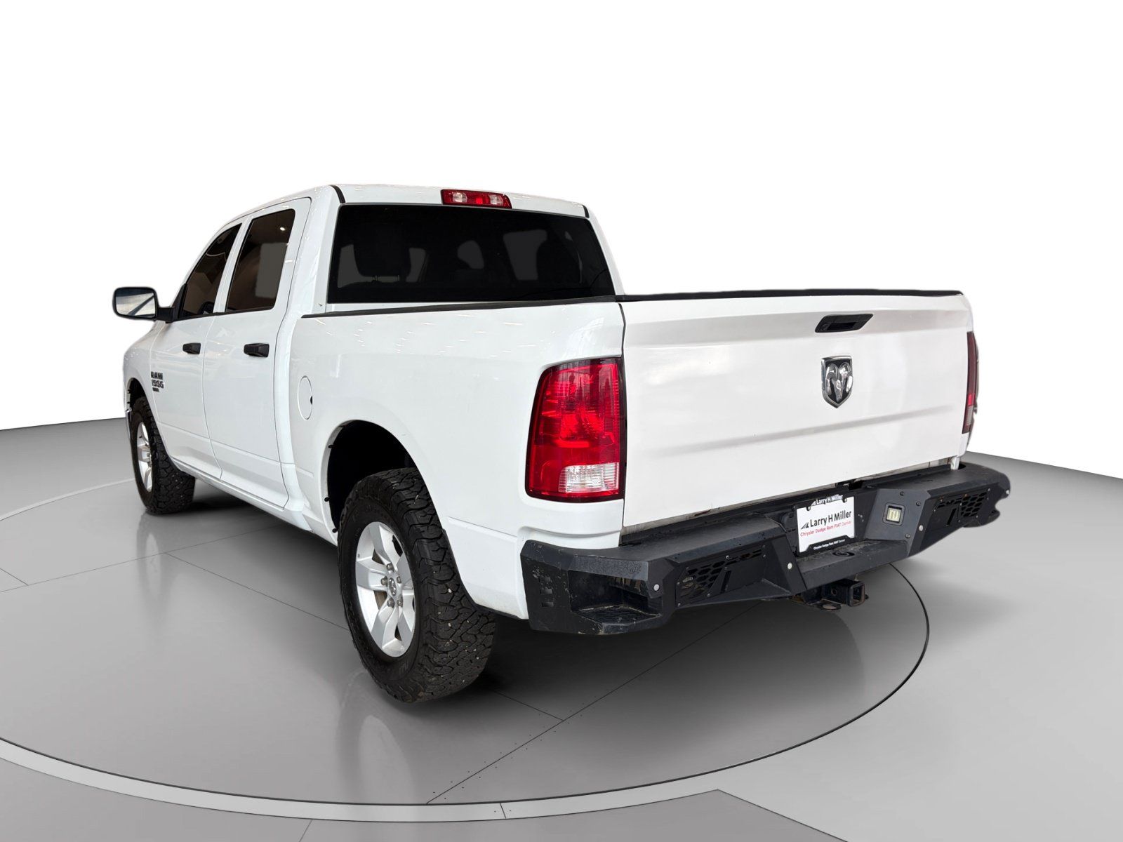 Used 2022 RAM 1500 Classic SLT w/ Electronics Group AWD/4WD image 4
