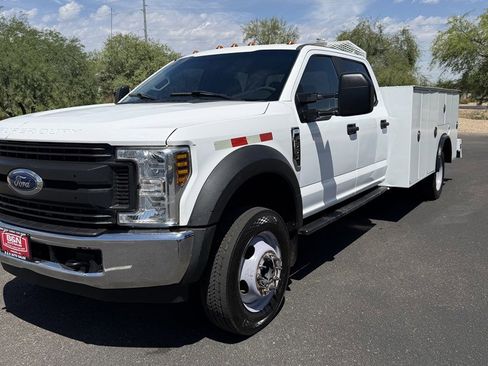 Used 2018 Ford F550 2WD Crew Cab Super Duty w/ XL Value Package image 1