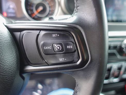 Used 2018 Jeep Wrangler Unlimited Sport S AWD/4WD image 15