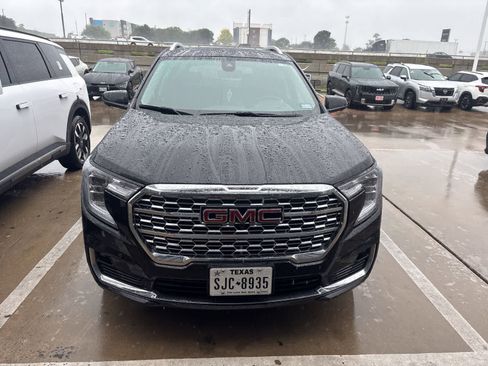 Used 2023 GMC Terrain Denali w/ Black Diamond Edition AWD/4WD image 2