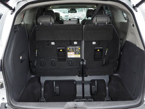 Used 2021 Toyota Sienna XLE image 17