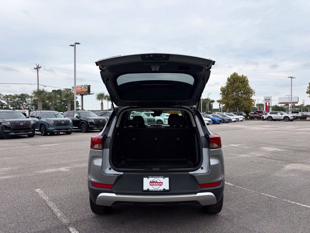 Used 2023 Chevrolet TrailBlazer LT FWD image 5