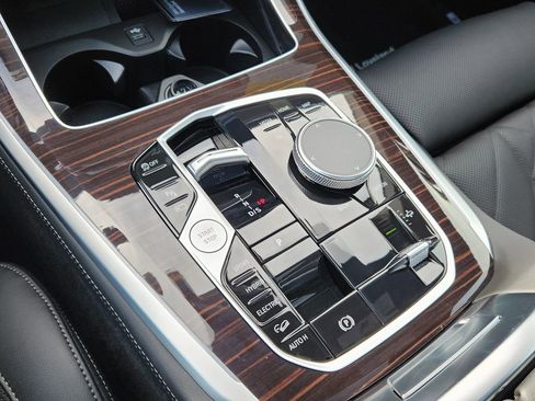 New 2026 BMW X5 xDrive50e AWD/4WD image 18