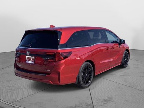 Certified 2025 Honda Odyssey Sport-L image 3
