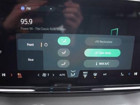 Certified 2025 Ford Expedition Active image 31