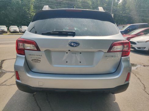 Used 2016 Subaru Outback 2.5i Premium image 5