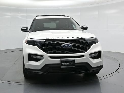 Certified 2023 Ford Explorer ST-Line w/ Class IV Trailer Tow Package AWD/4WD image 24