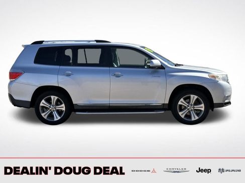 Used 2013 Toyota Highlander Limited AWD/4WD image 7