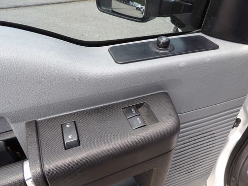 Used 2015 Ford F250 XL w/ Power Equipment Group RWD image 15