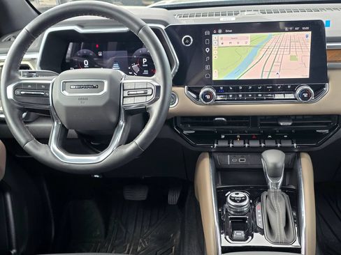 Used 2024 GMC Canyon Denali AWD/4WD image 13
