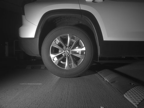 Used 2025 Chevrolet Equinox LT image 15