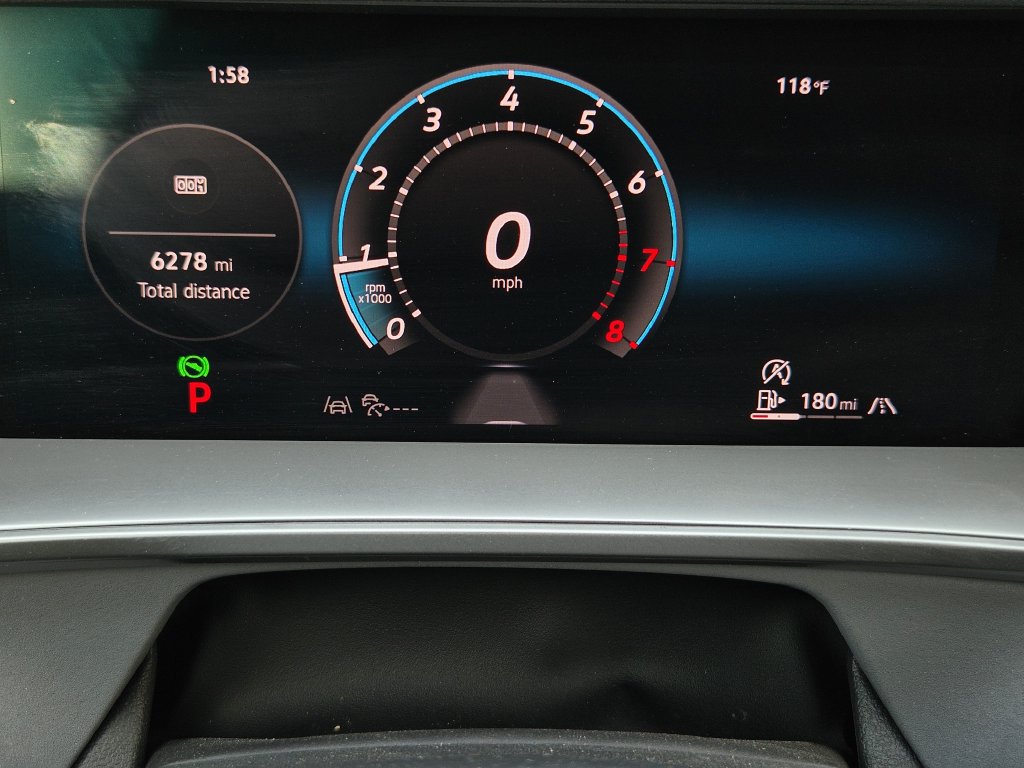 Used 2025 Volkswagen Tiguan SE R-Line AWD/4WD image 13