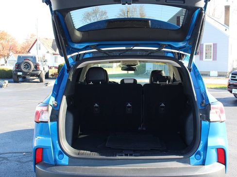 Used 2020 Ford Escape Titanium image 7