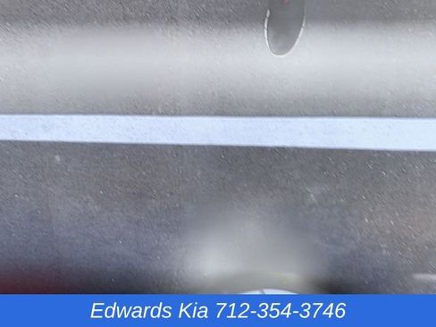 Used 2019 Dodge Grand Caravan SXT image 2