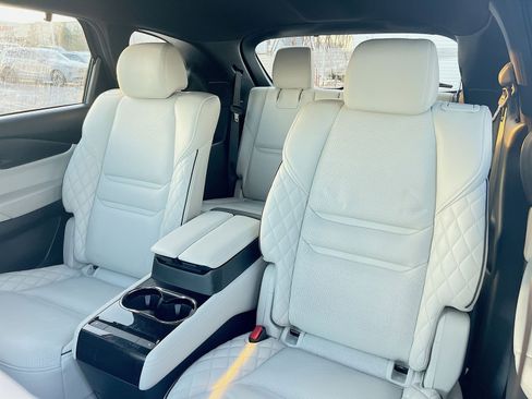 Used 2023 MAZDA CX-9 Signature image 24