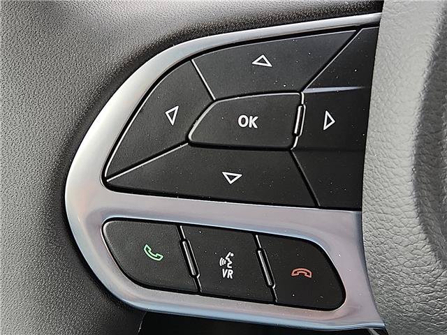 New 2026 Chrysler Pacifica Select FWD image 17
