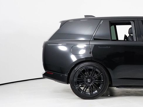 Used 2024 Land Rover Range Rover Autobiography AWD/4WD image 14