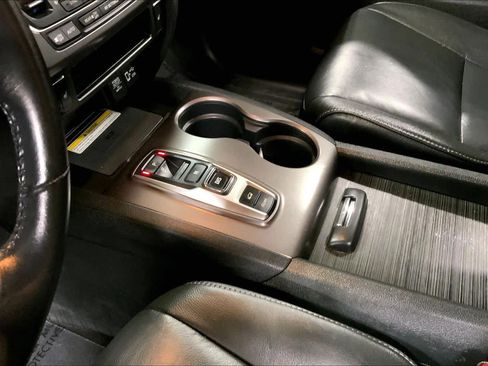 Used 2022 Honda Pilot Special Edition image 16
