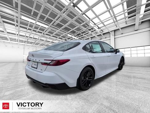 Used 2026 Toyota Camry SE w/ Convenience Package FWD image 4