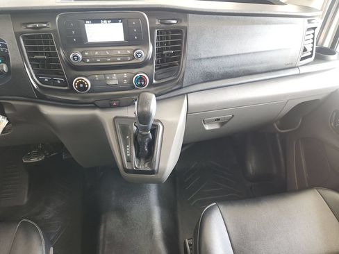 Used 2022 Ford Transit 350 DRW RWD image 21