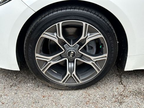 Used 2020 Kia Stinger GT-Line w/ Sun & Sound Package RWD image 19