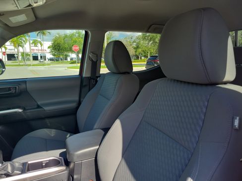 Certified 2023 Toyota Tacoma SR5 RWD image 21