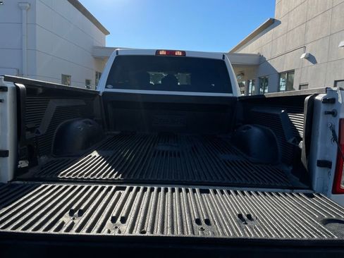 Used 2024 RAM 2500 Big Horn image 39