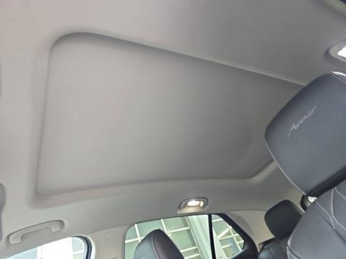 Used 2023 Buick Envision Avenir image 31