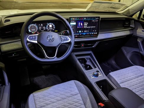 New 2026 Volkswagen Tiguan S FWD image 12