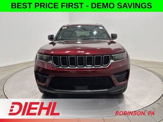 New 2026 Jeep Grand Cherokee Laredo X AWD/4WD video 2