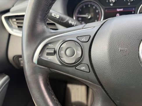 Used 2020 Buick Enclave Essence AWD/4WD image 17