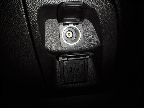 Used 2017 Chevrolet Silverado 1500 LT w/ All Star Edition image 23