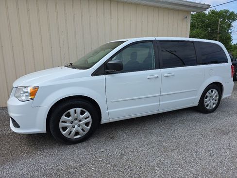 Used 2017 Dodge Grand Caravan SE w/ Power Window Group FWD image 12