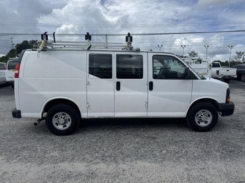 Used 2013 Chevrolet Express 2500 RWD image 5
