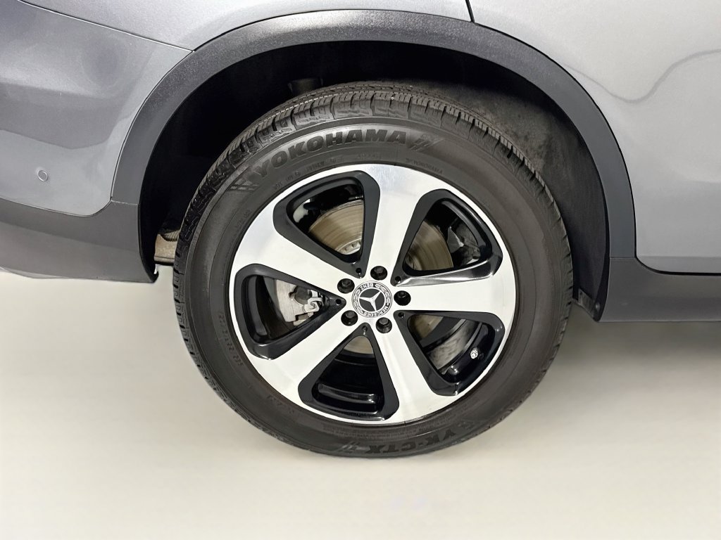 Certified 2021 Mercedes-Benz GLC 300 4MATIC image 33