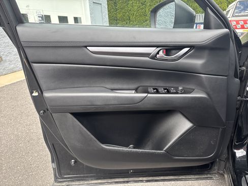 Used 2025 MAZDA CX-5 AWD 2.5 S w/ Preferred Package image 16